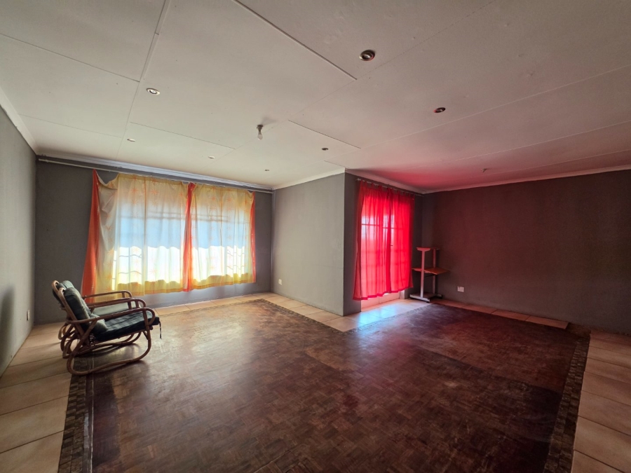 4 Bedroom Property for Sale in Vaalpark Free State